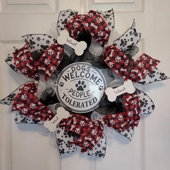 Dog Welcome Wreath For Door Decoration. Perfect Decor For A Dog Lover - Picture 1 of 3